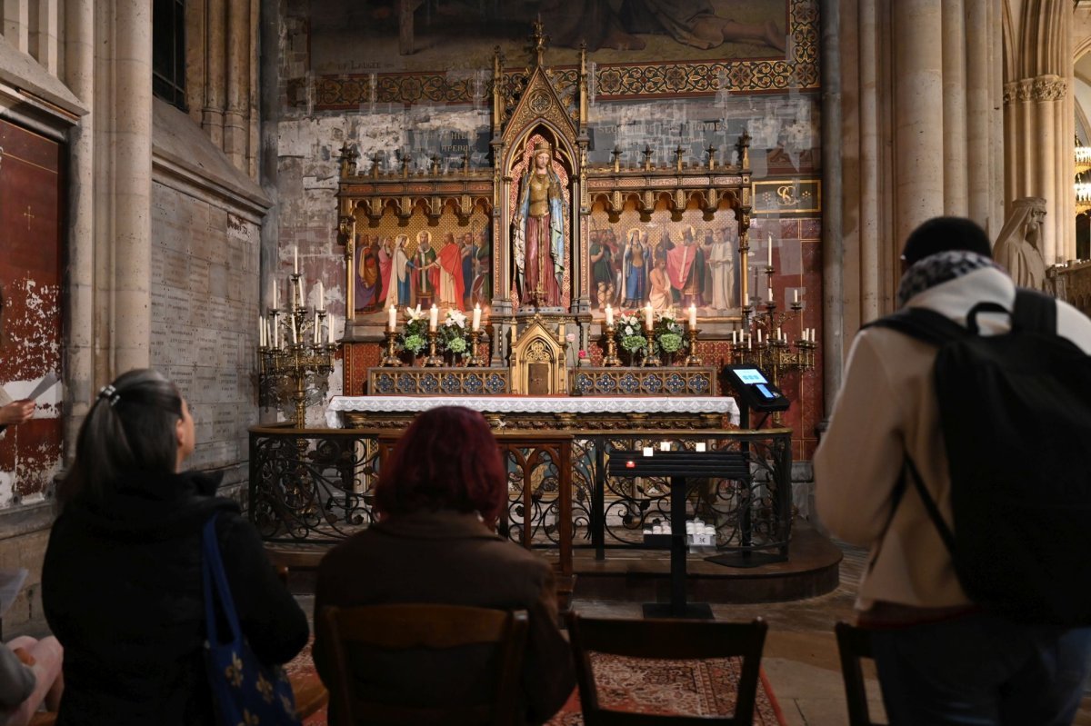 Veillée de l'espérance à la basilique Sainte-Clotilde. © Marie-Christine Bertin / Diocèse de Paris.
