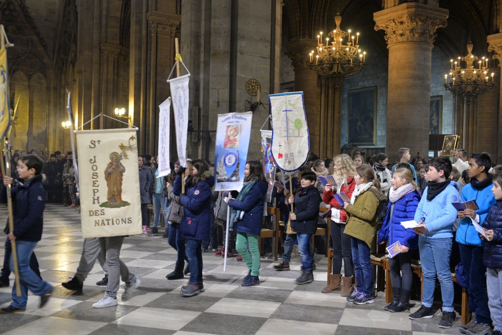 Rassemblement des sixièmes 2017 - Messe à Notre-Dame 2. © Marie-Christine Bertin/Diocèse de Paris.