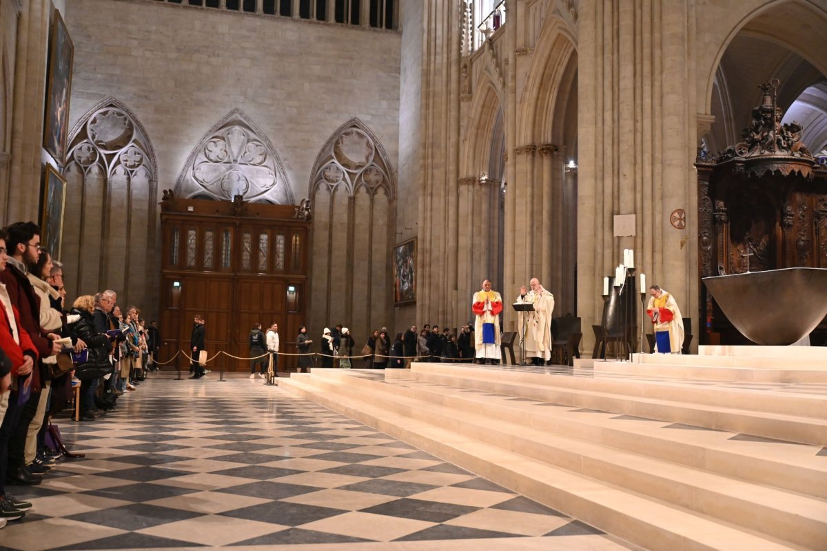 Messe du soir du samedi 14 décembre 2024 à Notre-Dame de Paris. © Marie-Christine Bertin / Diocèse de Paris.