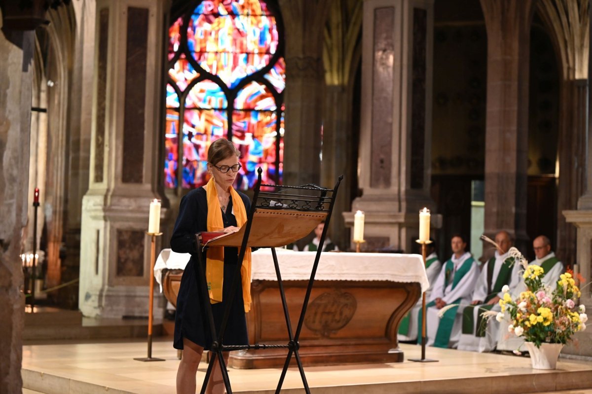 Envoi des baptisés en mission diocésaine 2025. © Marie-Christine Bertin / Diocèse de Paris.