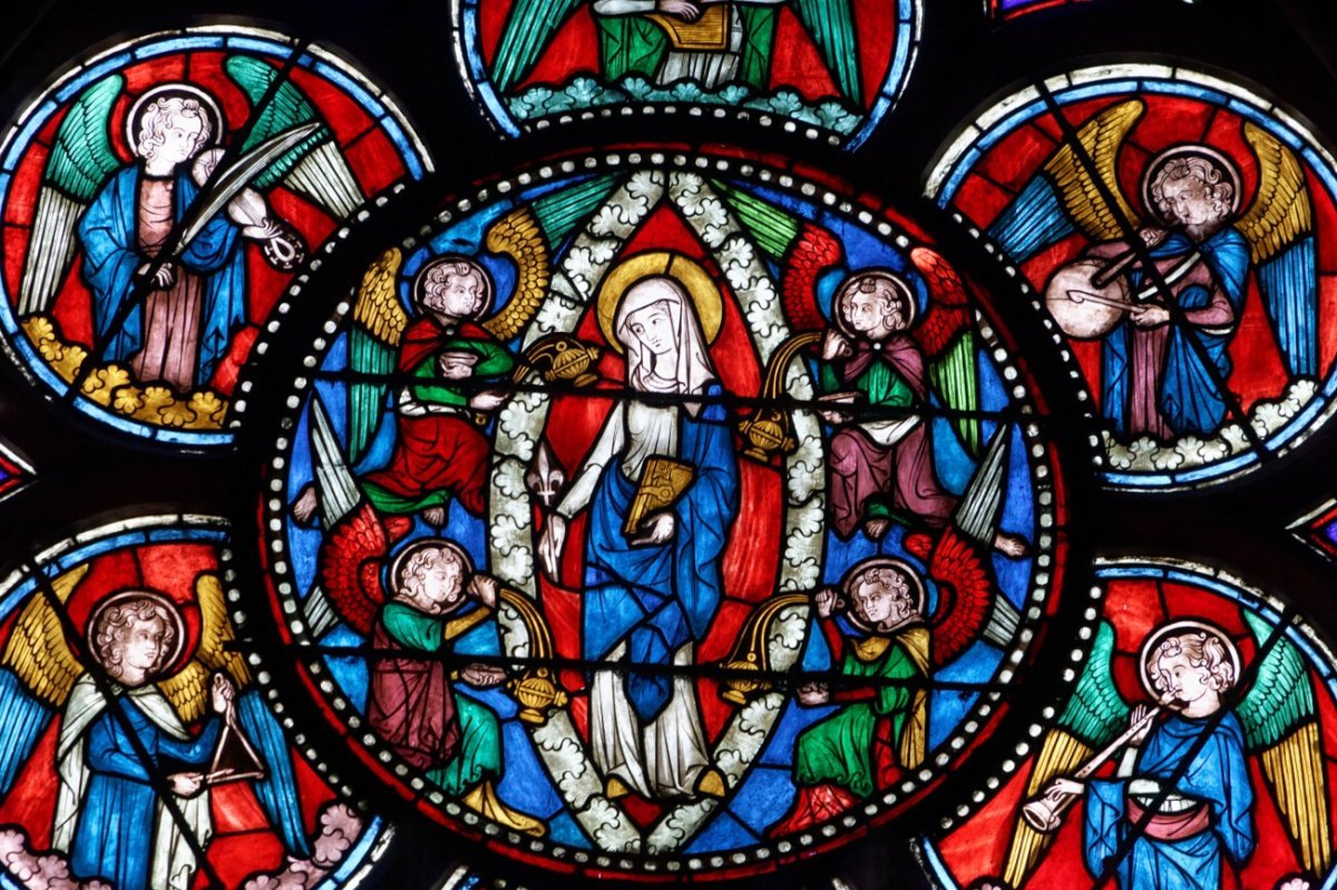 Vitraux de Notre-Dame de Paris. © Yannick Boschat.