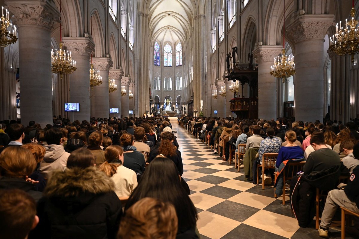 Messe de réouverture de Notre-Dame pour les collégiens et lycéens. © Marie-Christine Bertin / Diocèse de Paris.