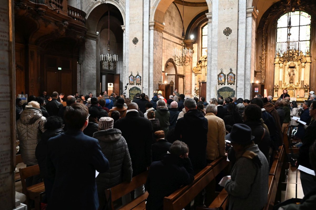 Chemin de croix 2026 à Notre-Dame des Victoires (2e). © Marie-Christine Bertin / Diocèse de Paris.