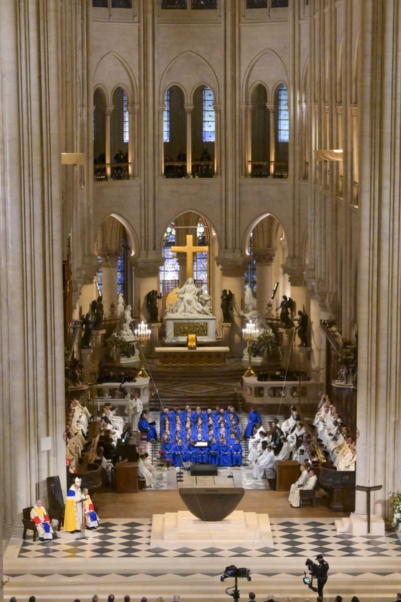 Office de réouverture de Notre-Dame de Paris. © Julio Piatti / Notre-Dame de Paris.