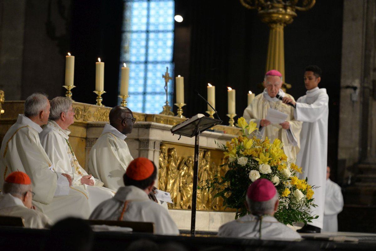 Accueil de Mgr Laurent Ulrich, archevêque de Paris. © Marie-Christine Bertin / Diocèse de Paris.