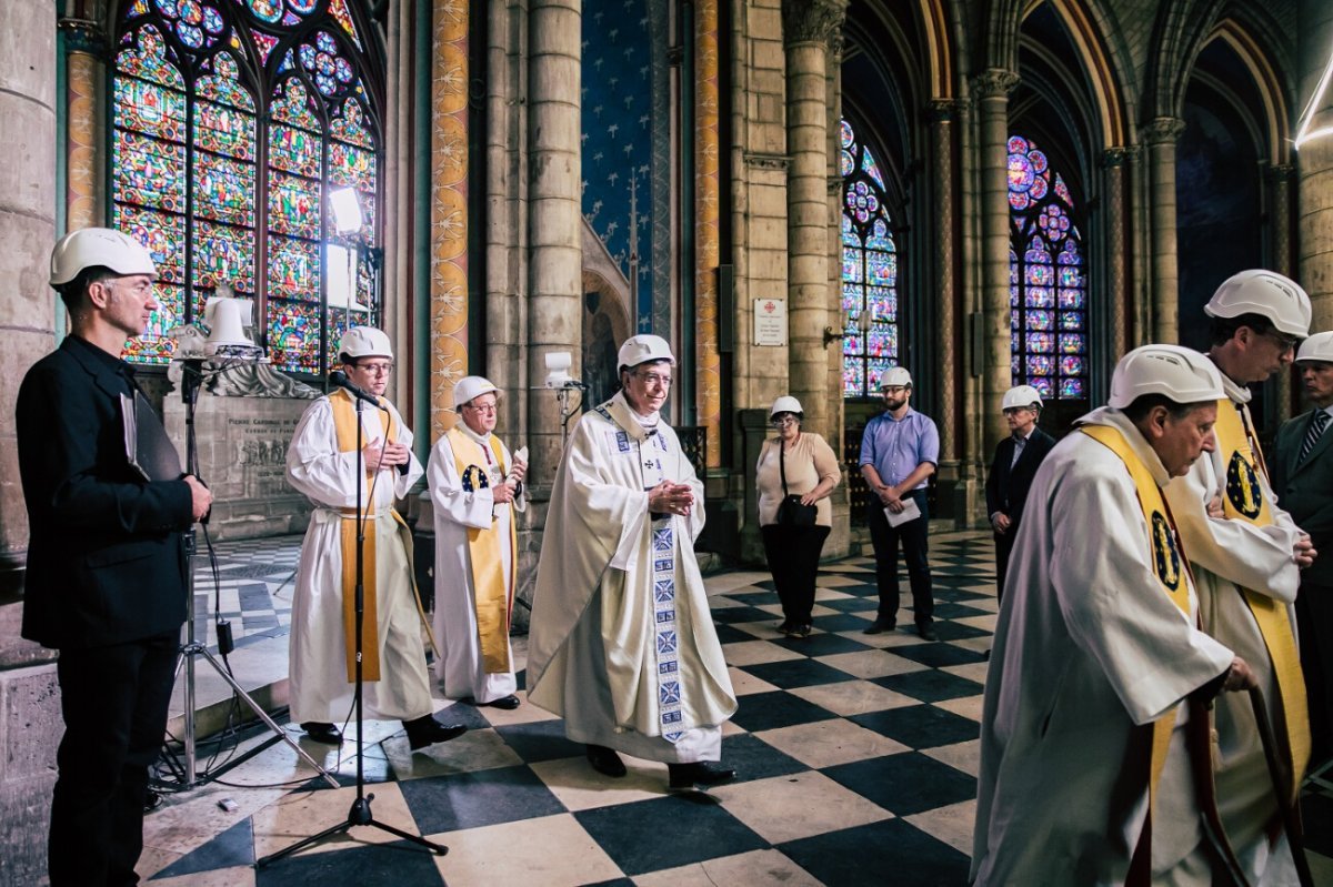 Messe de la Dédicace de la cathédrale Notre-Dame de Paris. © Guillaume Poli / CIRIC.