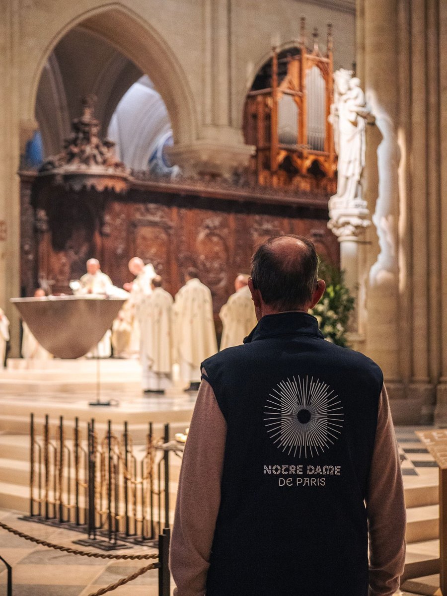 Vêpres du mardi 10 décembre 2024 à Notre-Dame de Paris. © Maximilien Krebs.