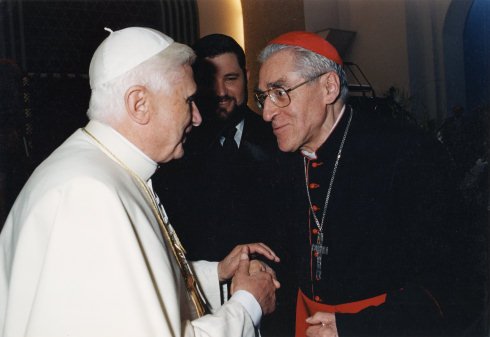 Lors des JMJ de Cologne. Rencontre avec le pape Benoît XVI en 2005. © D. R..