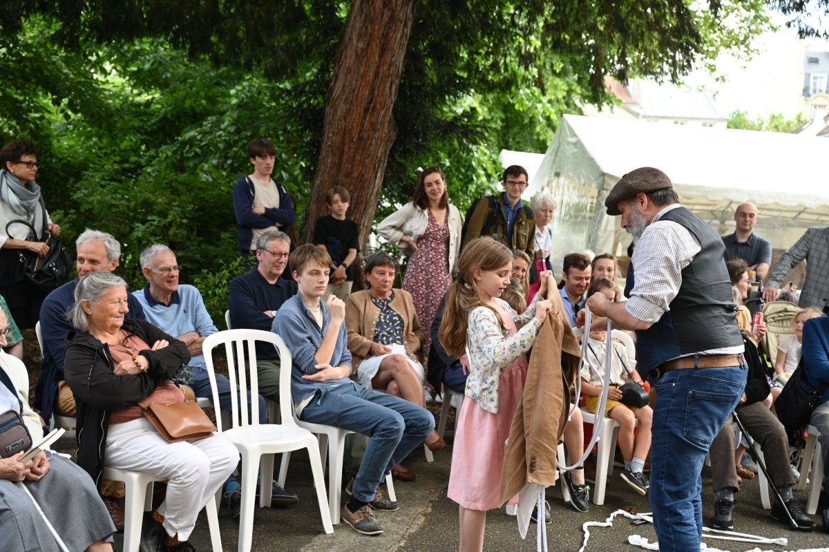 Journées d'amitié et d'entraide pour les prêtres 2024. Dimanche 26 mai 2024. © Marie-Christine Bertin / Diocèse de Paris.