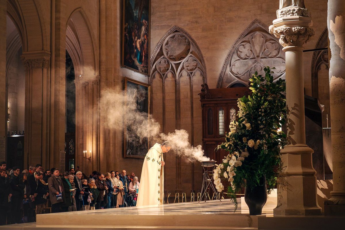 Vêpres du mardi 10 décembre 2024 à Notre-Dame de Paris. © Maximilien Krebs.