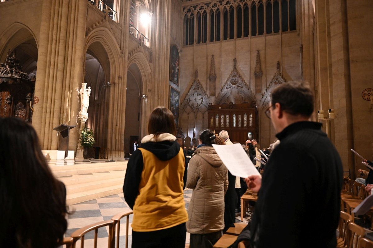 Veillée de l'espérance à Notre-Dame de Paris. © Marie-Christine Bertin / Diocèse de Paris.