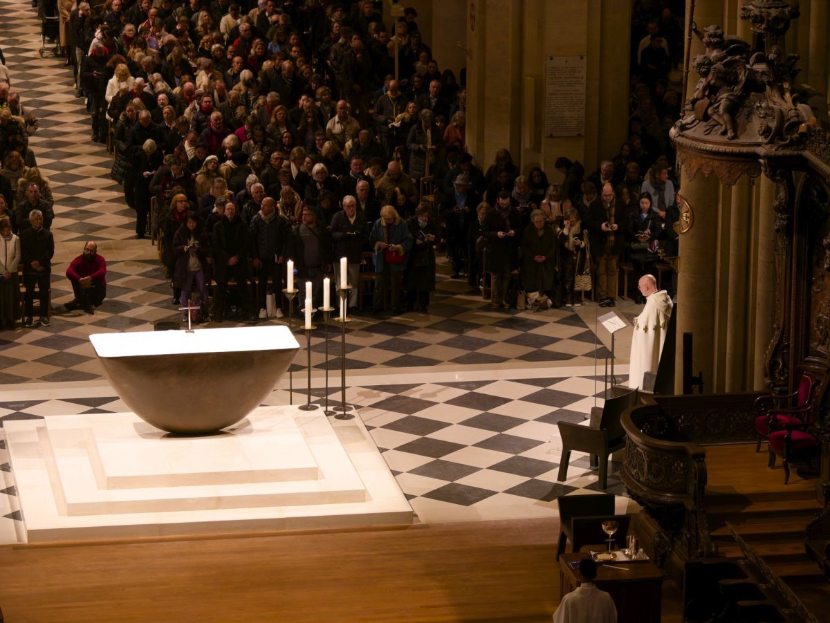 Vêpres du mercredi 11 décembre 2024 à Notre-Dame de Paris. © Yannick Boschat / Diocèse de Paris.