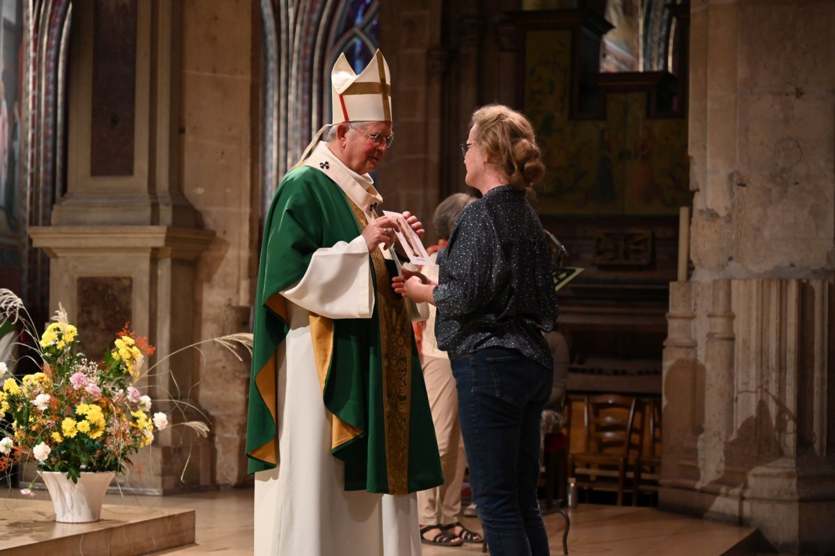 Envoi des baptisés en mission diocésaine 2025. © Marie-Christine Bertin / Diocèse de Paris.