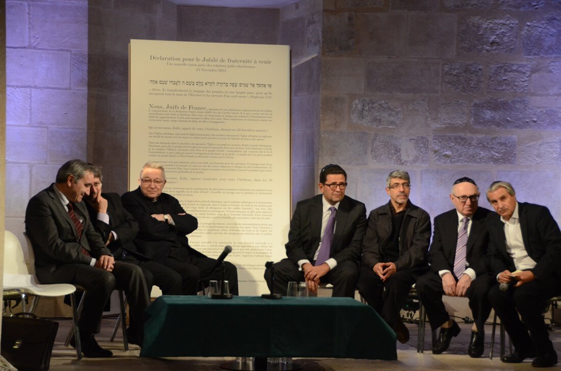A droite, les auteurs de la déclaration, à gauche le Pasteur Clavairoly, le (…). © Marie-Christine Bertin / Diocèse de Paris.