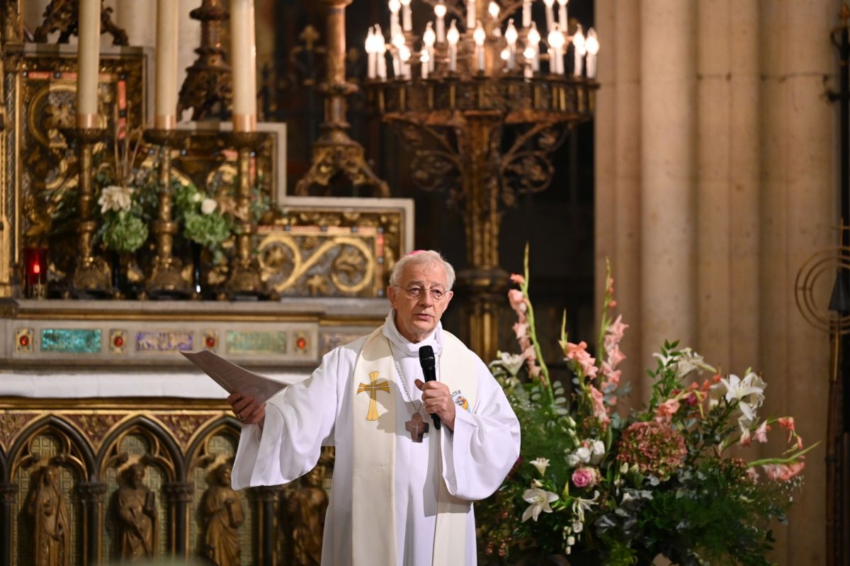 Veillée de l'espérance à la basilique Sainte-Clotilde. © Marie-Christine Bertin / Diocèse de Paris.