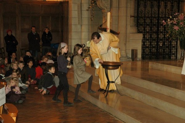 Saint Charles de Monceau : fête du baptême. © Saint-Charles de Monceau.