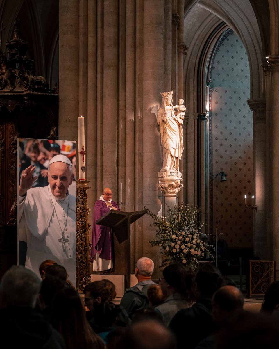 Rappel au Père du pape François : messe de 12h à Notre-Dame de Paris.. Messe de Requiem. © Liam Hoarau / Diocèse de Paris.