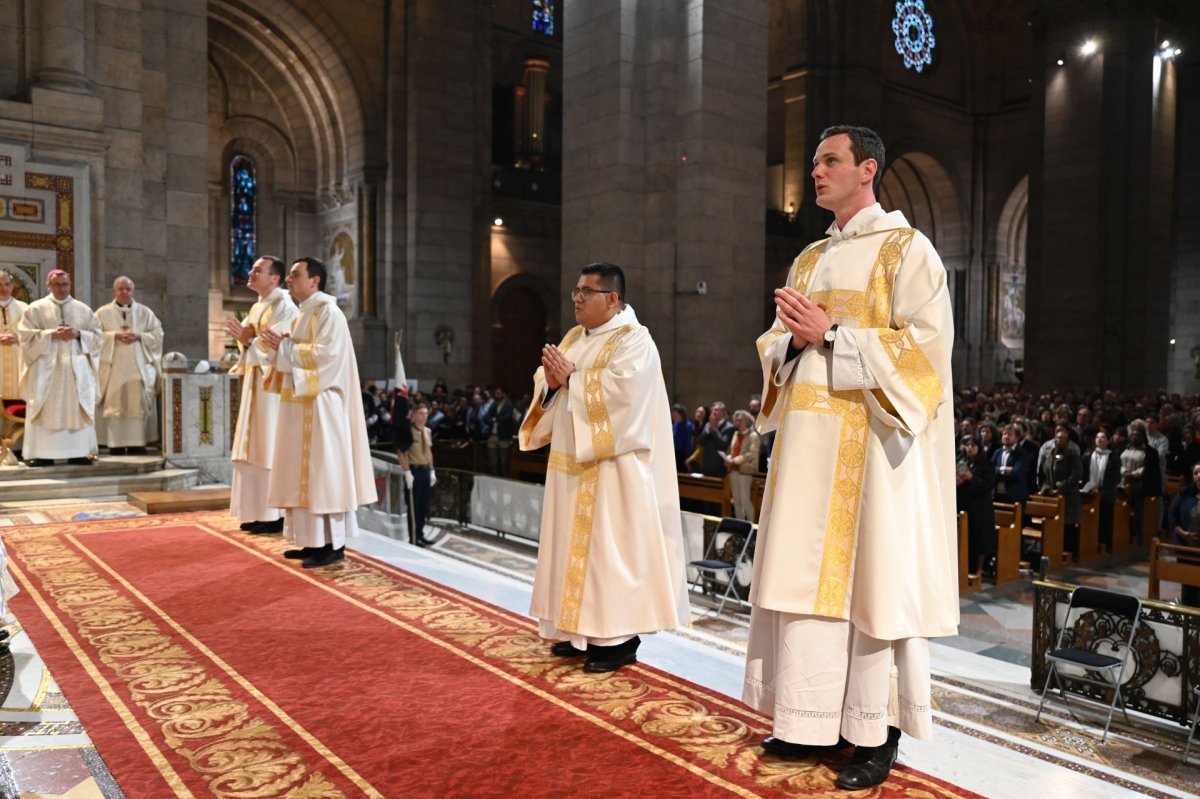 Ordinations diaconales en vue du sacerdoce. © Marie-Christine Bertin / Diocèse de Paris.