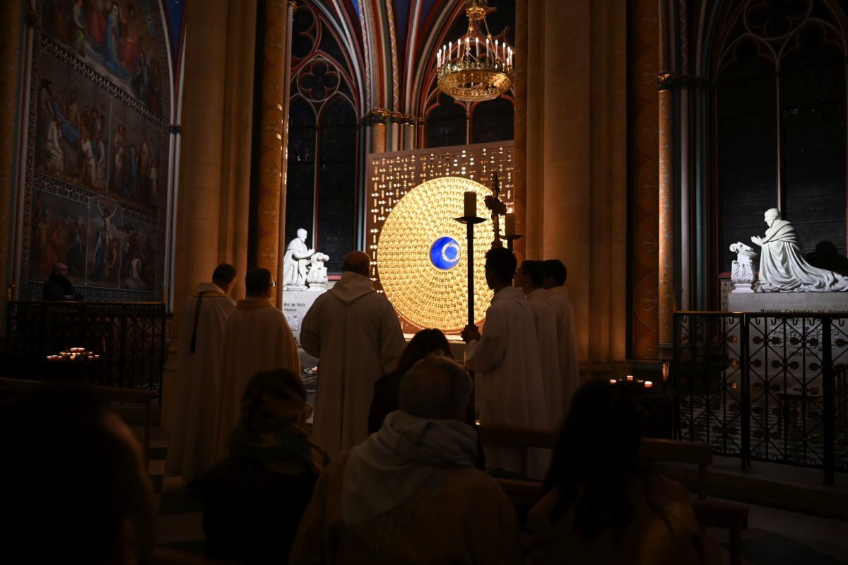 Veillée de l'espérance à Notre-Dame de Paris. © Marie-Christine Bertin / Diocèse de Paris.