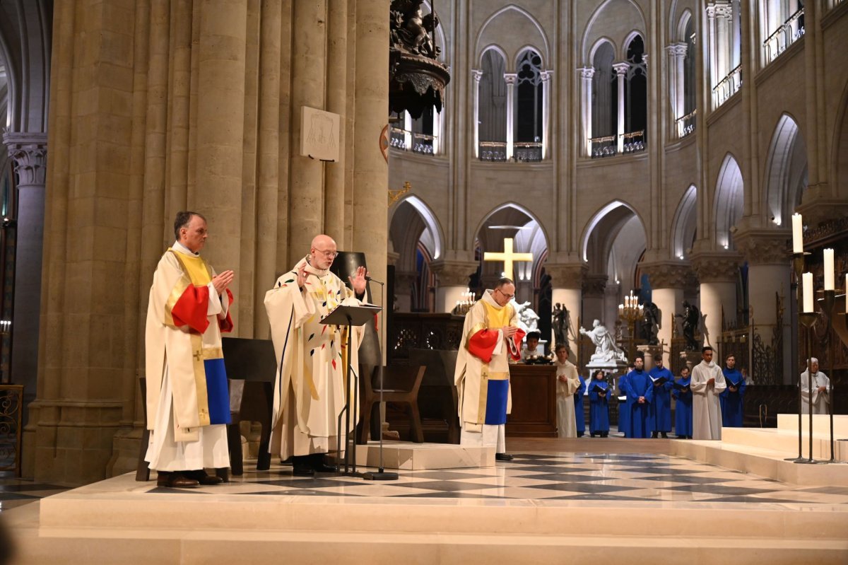 Messe du soir du samedi 14 décembre 2024 à Notre-Dame de Paris. © Marie-Christine Bertin / Diocèse de Paris.