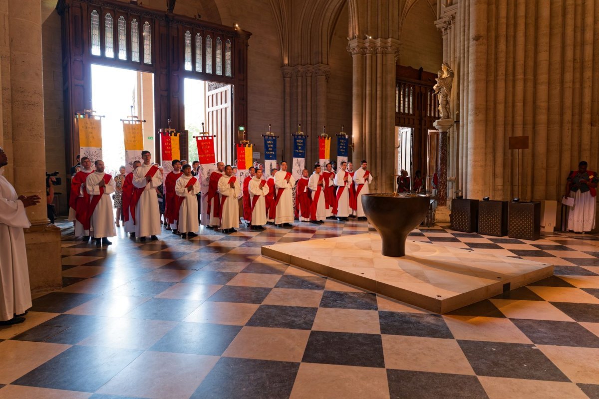 Ordinations sacerdotales 2026. © Yannick Boschat / Diocèse de Paris.