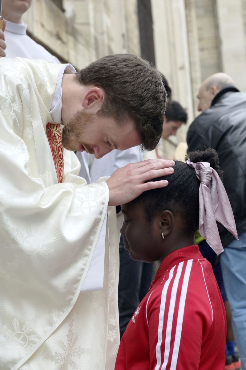 Ordination sacerdotale 2022 : bénédictions. © Marie-Christine Bertin / Diocèse de Paris.