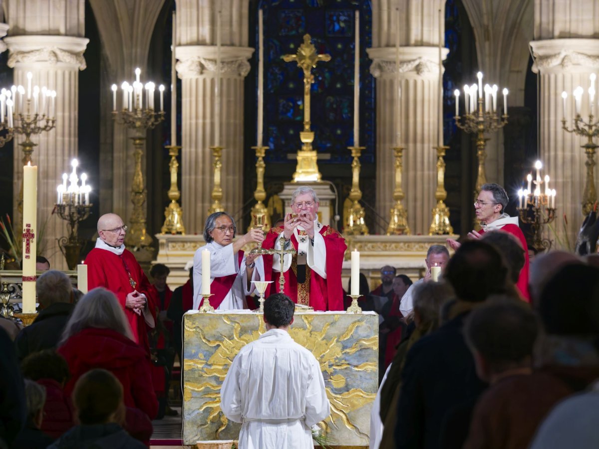 Mémoire des 50 martyrs de l'apostolat à Saint-Germain l'Auxerrois. © Yannick Boschat / Diocèse de Paris.