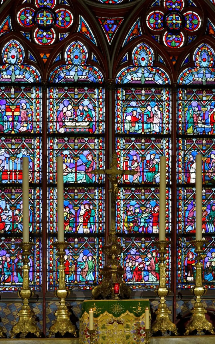Vitraux de Notre-Dame de Paris. © Yannick Boschat.