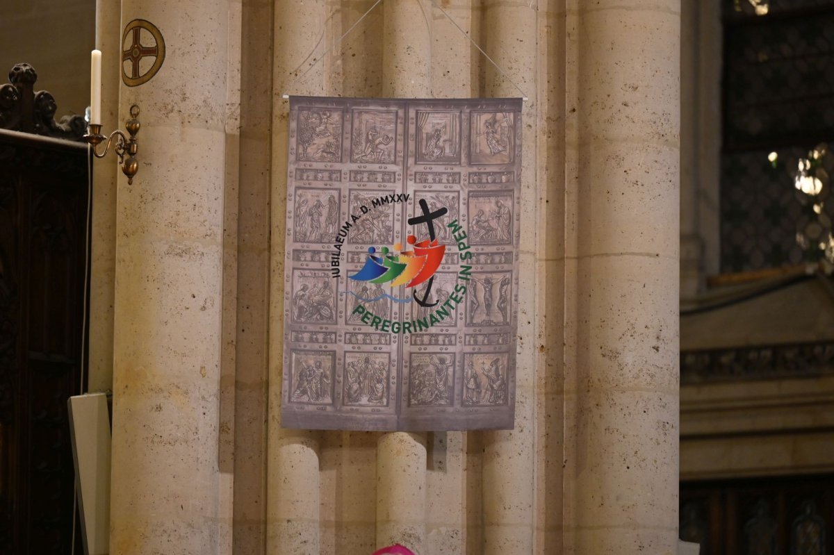 Veillée de l'espérance à la basilique Sainte-Clotilde. © Marie-Christine Bertin / Diocèse de Paris.
